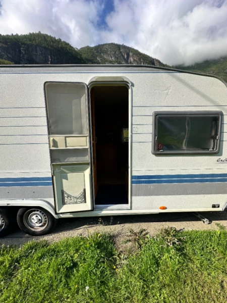 Hobby Exclusive Wohnwagen - Aurland, Norwegen