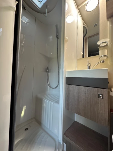 Challenger C276 Genesis Ford M16 Wohnmobil - Hakadal, Norwegen