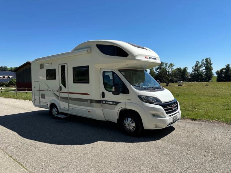 Adria Coral XL Plus A 670 DK Wohnmobil - Saint-George, Schweiz