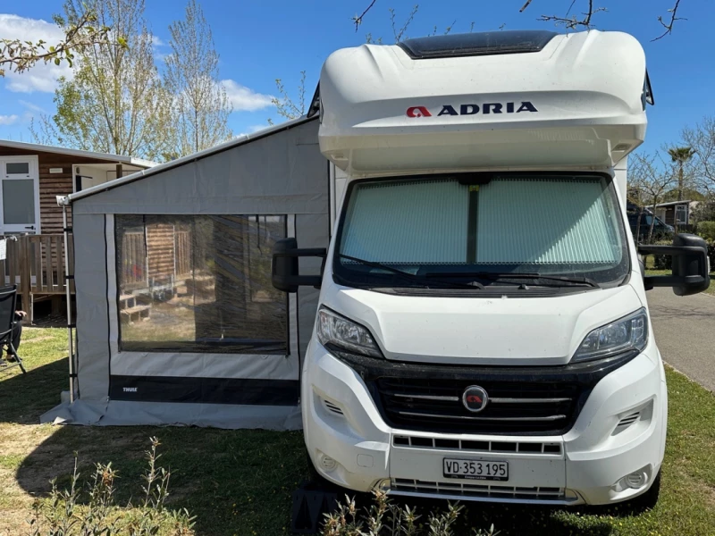 Adria Coral XL Plus A 670 DK Wohnmobil - Saint-George, Schweiz