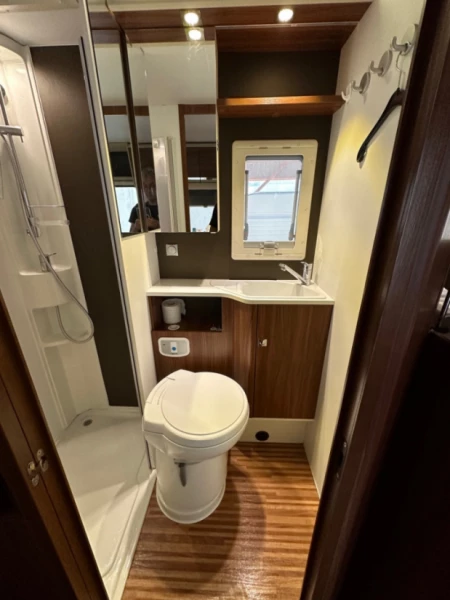 Adria Coral XL Plus A 670 DK Wohnmobil - Saint-George, Schweiz