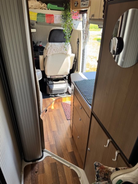 Hymer Yellow hymer Wohnmobil - Perly-Certoux, Schweiz