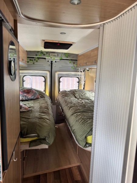 Hymer Yellow hymer Wohnmobil - Perly-Certoux, Schweiz