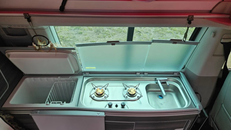VW T6 Campingbus - Courtételle, Schweiz