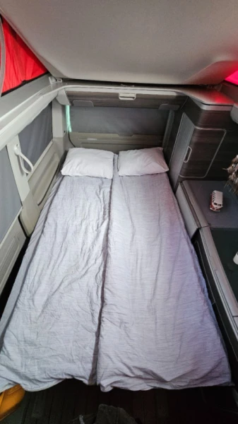 VW T6 Campingbus - Courtételle, Schweiz
