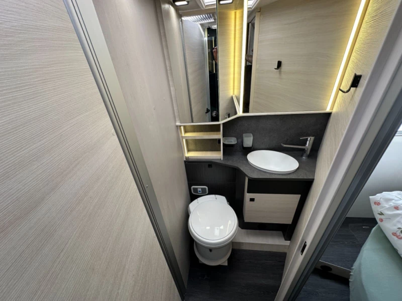 Challenger 328 Graphite Wohnmobil - Olderdalen, Norwegen