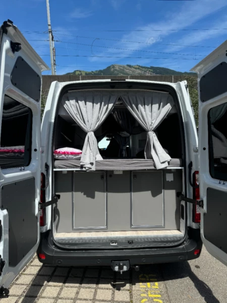 Renault Master Campingbus - Goldau, Schweiz