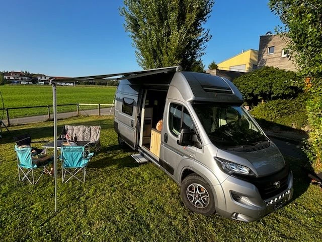 Dreamer Select Family Van (6m 5 Plätze) Campingbus - Lippoldswilen, Schweiz