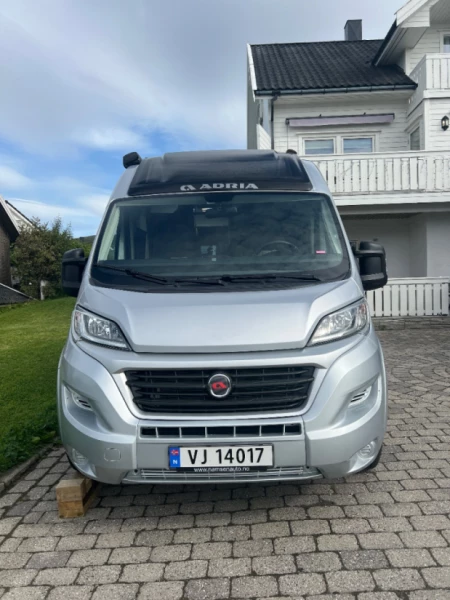 Adria Twin 600 SPB Campingbus - Krokelvdalen, Norwegen