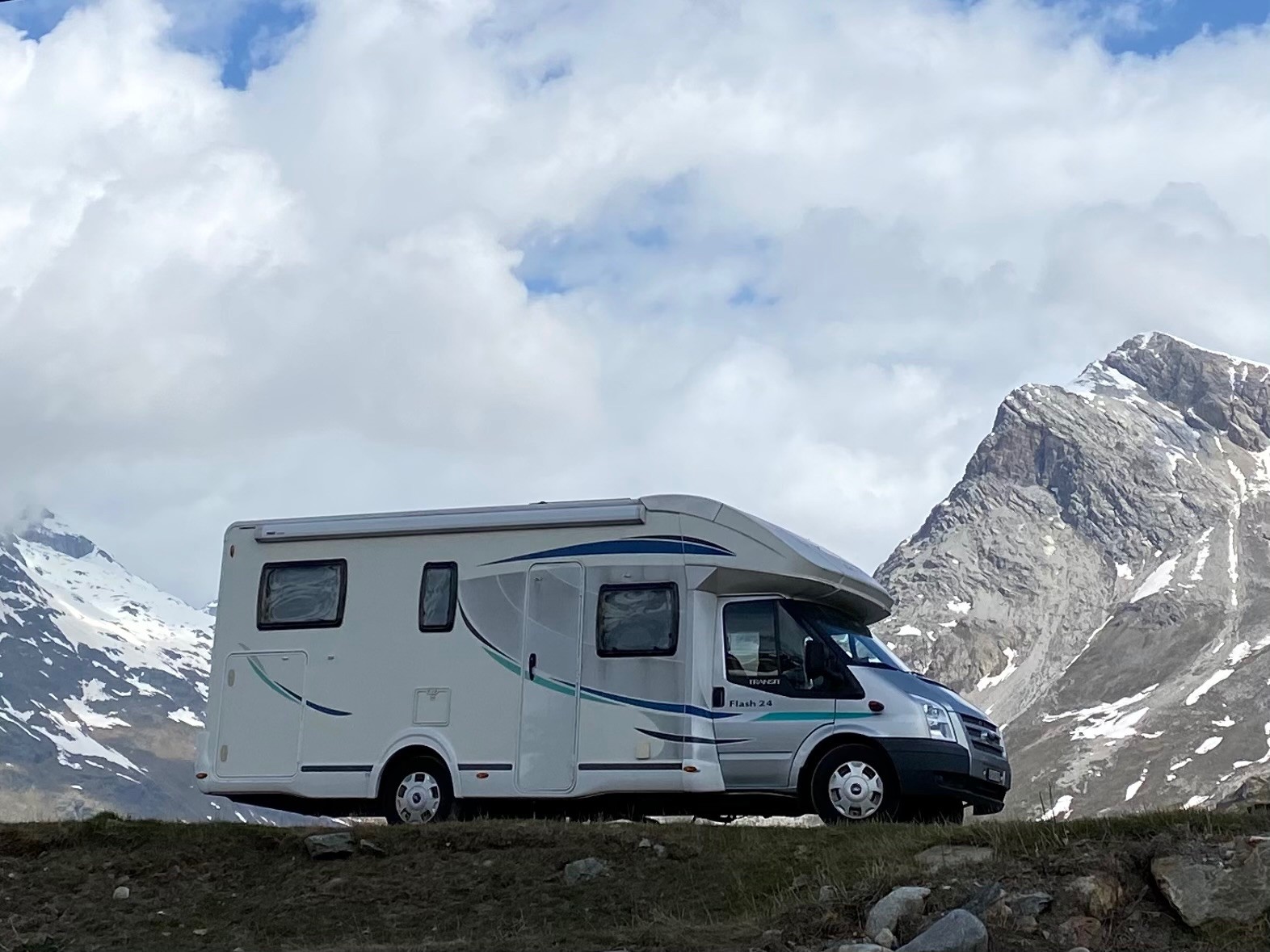 [FD3S] m20068・L★Caravan★チュニック他5点含む Miete Chausson Flash 24 Wohnmobil in Bad Zurzach ab CHF 155