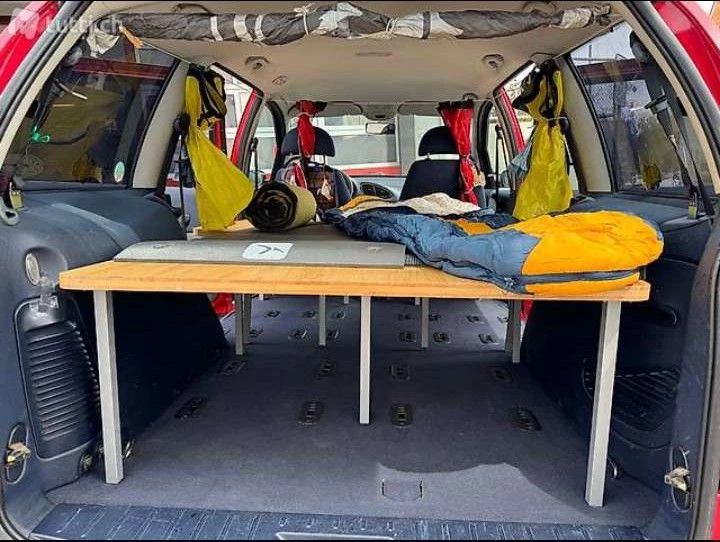 VW 1.9 TDI Campingbus - Samedan, Schweiz