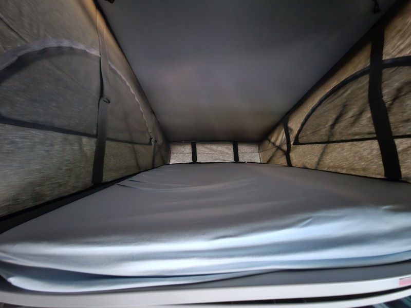 VW Beach Campingbus - Zweidlen, Schweiz