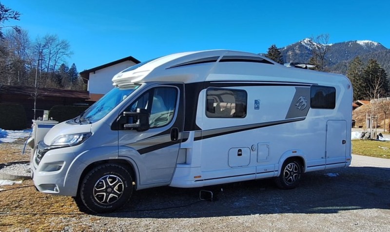 Knaus Sky Wave 650 MEG 60 Years Edition Matkailuauto - Regensdorf, Sveitsi