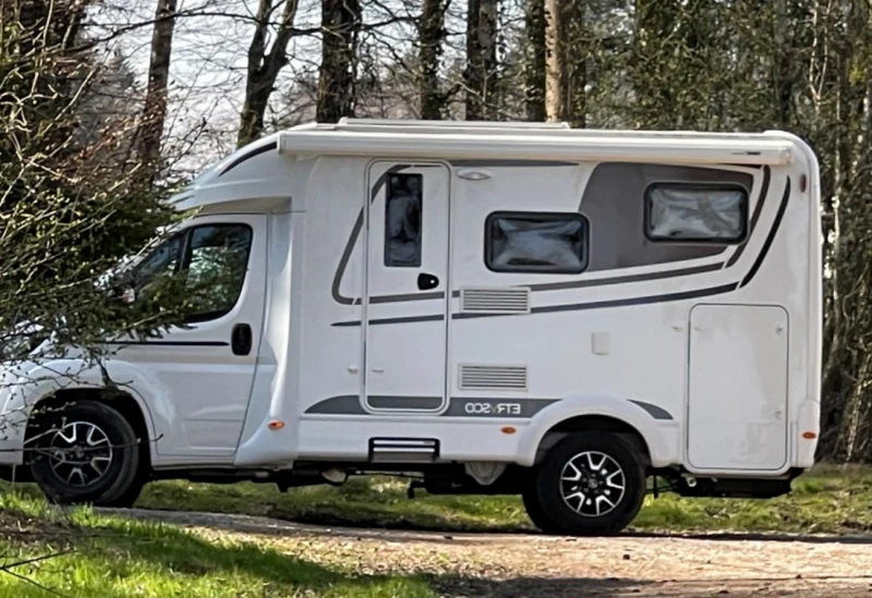 Fiat Ducato 140 PS Wohnmobil - Greng, Schweiz