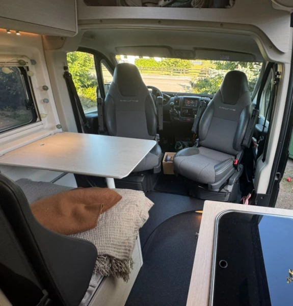 Peugeot Black Edition Campingbus - Öckerö, Schweden