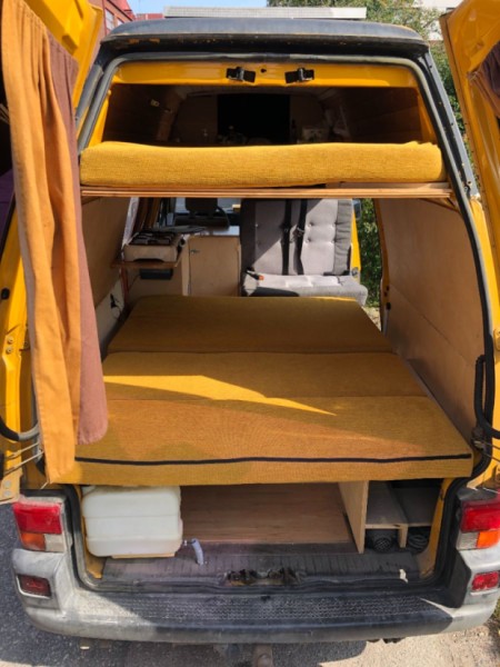 VW Transporter T4 Umpikori 2.4 D Campingbus - Helsinki, Finnland