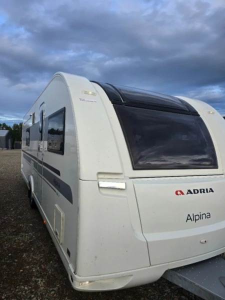 Alpina 663UK Wohnwagen - Fjelldal, Norwegen