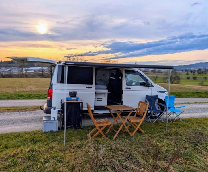 VW T6.1 take A way Camper mit praktischem Zubehör Campingbus - Rothrist, Schweiz