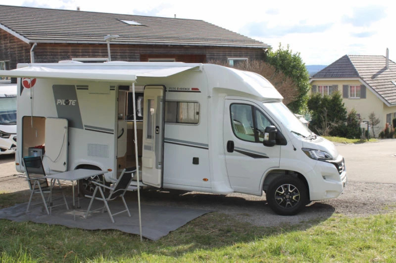 Pilote P696D Sensation Wohnmobil - Herdern, Schweiz