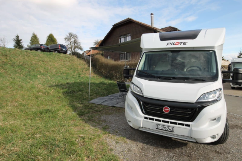Pilote P696D Sensation Wohnmobil - Herdern, Schweiz