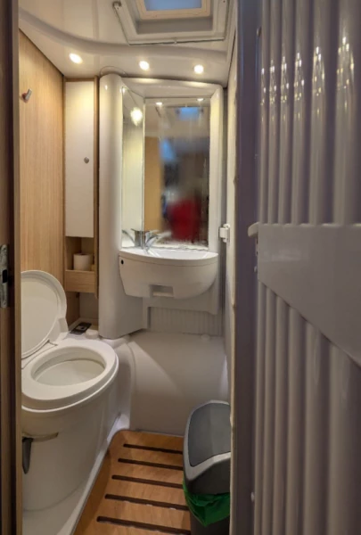 Fiat Ducato Lava / Alusta 150 Multijet 2.3 D Wohnmobil - Vantaa, Finnland