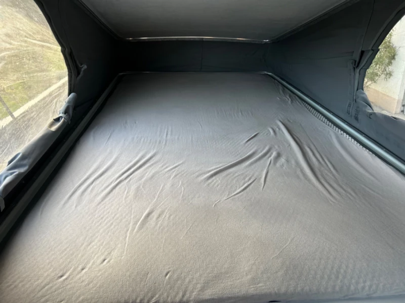 Nissan NV300 Campingbus - Domdidier, Schweiz