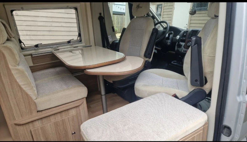 Rapido VAN Campingbus - Leknes, Norwegen