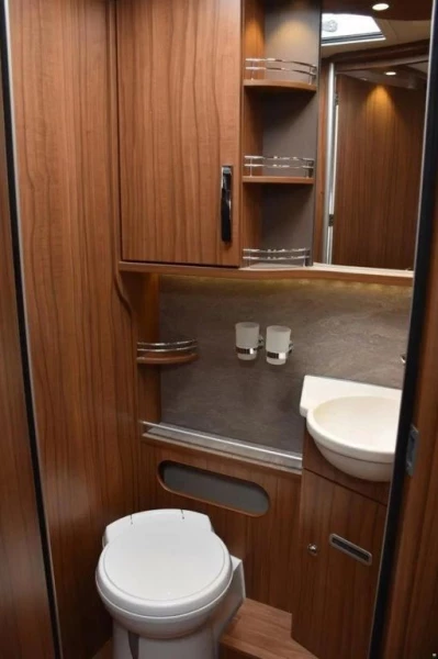 Hymer B 594 Husbil - Grenchen, Schweiz