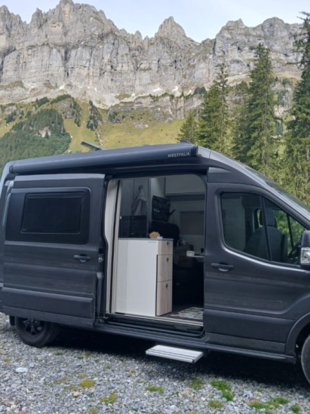 Westfalia Meridian Wohnmobil - Hirzel, Schweiz