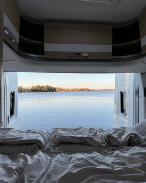Dreamer Monikäyttöajoneuvo (Af) 3OV 1995CM3 A Campingbus - Helsinki, Finnland