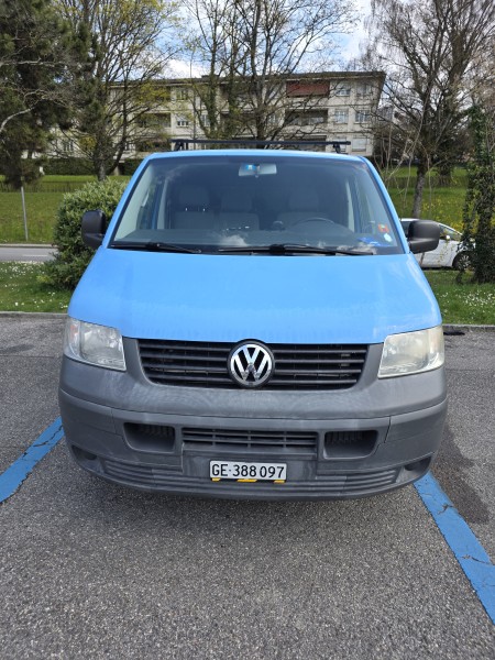 VW T5 Campingbus - Grand-Saconnex, Schweiz