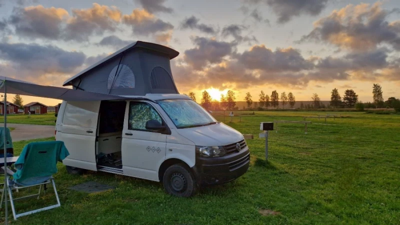 VW T5 Campingbus - Kleinwangen, Schweiz