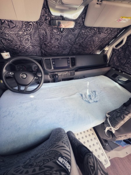 VW Grand California 600 Wohnmobil - Rothenburg, Schweiz
