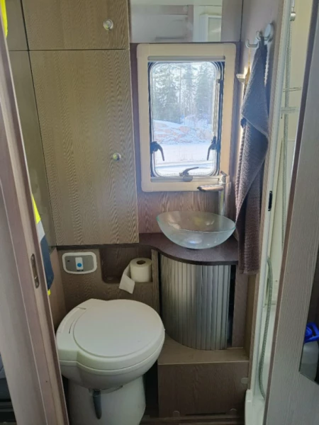 Adria Matrix Supreme SL Matkailuauto (Sa) 3OV 2299CM3 A Wohnmobil - Tuusula, Finnland