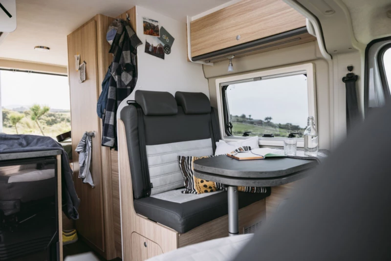 Sunlight Cliff 600 RT (Ducato) Campingbus - Davos, Schweiz