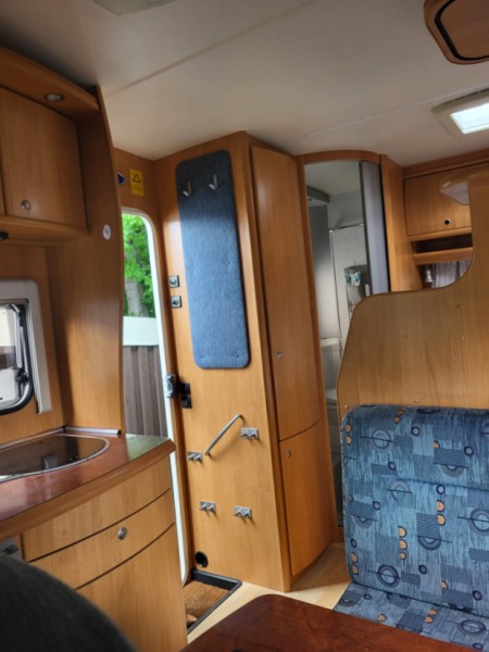 Hobby Hobby T 550 AK FS Wohnmobil - Upplands Väsby, Schweden