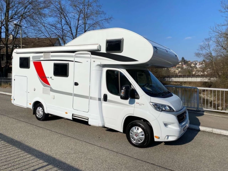Bürstner Lyseo Wohnmobil - Jona, Schweiz