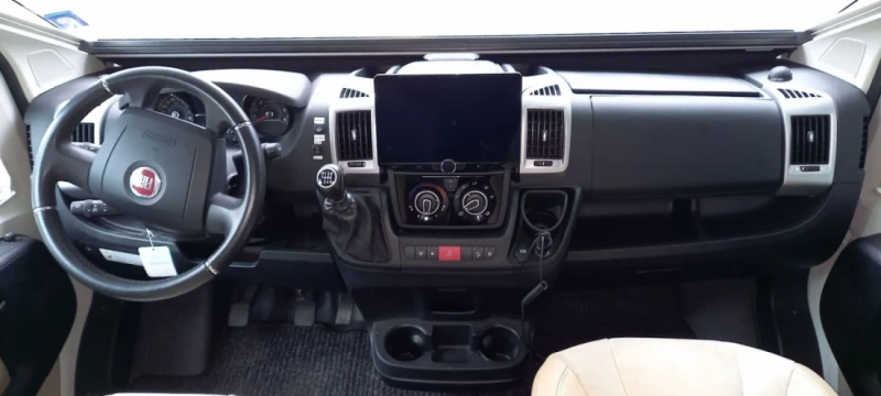 Bürstner Lyseo Wohnmobil - Jona, Schweiz