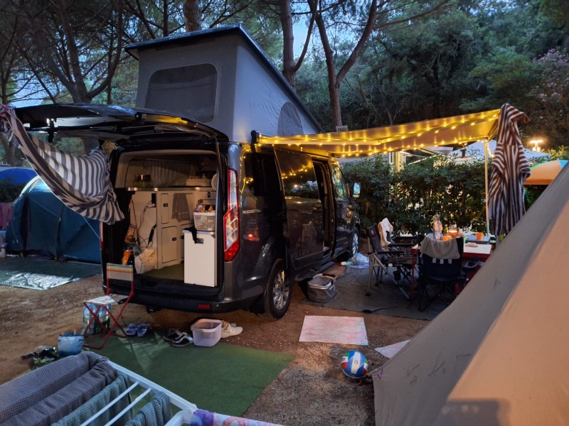 Ford Nugget Plus Campingbus - Winterthur, Schweiz