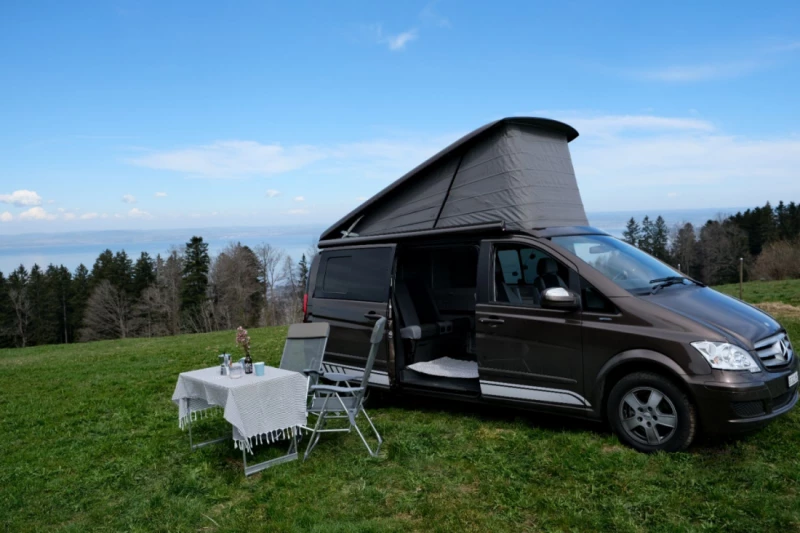 Mercedes Viano 2.2 CDI Campingbus - Eggersriet, Schweiz