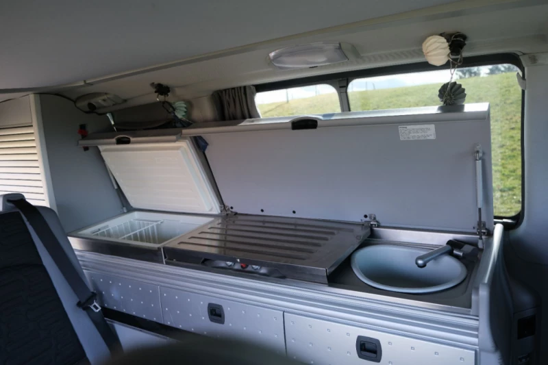Mercedes Viano 2.2 CDI Campingbus - Eggersriet, Schweiz