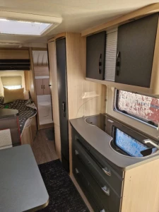 Hobby HOBBY560KMFEDELUXEEDIT Wohnwagen - Karlskoga, Schweden