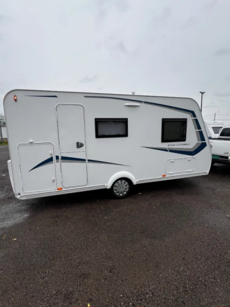 Caravelair Alba Style 426 Family Matkailuvaunu - Sande i Vestfold, Norja