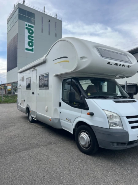 Laika X700D Wohnmobil - Bettens, Schweiz