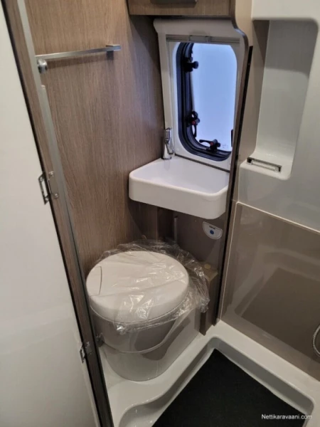 Chausson V697 VIP Retkeilyauto - Helsinki, Suomi