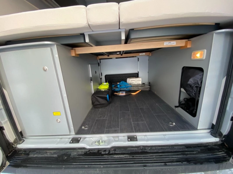 Knaus Ducato Lava / Alusta 140 Multijet 2.2 D Campingbus - Vuorela, Finnland