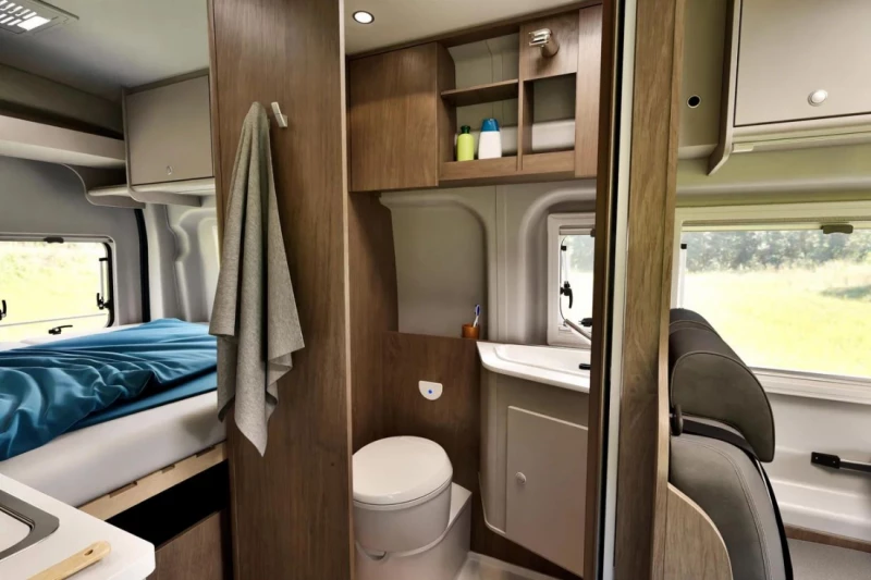 Carado CV 590C 4x4 Campingbus - Helsinki, Finnland