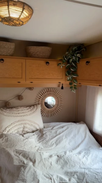 Kabe Safir GLE Caravan - Skövde, Sweden