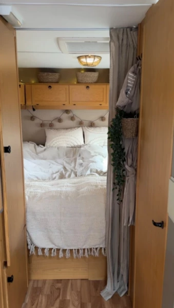 Kabe Safir GLE Caravan - Skövde, Sweden