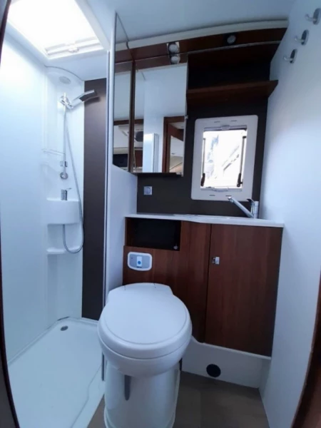 Adria Coral XL Plus 670 DK Wohnmobil - Schötz, Schweiz